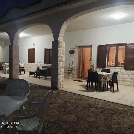 Su Monte Abele Selva Di Fasano