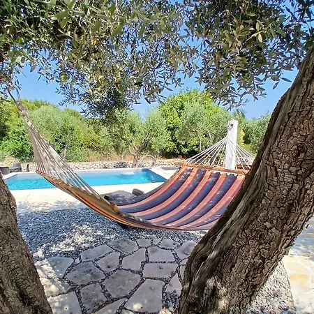 Su Monte Abele Selva Di Fasano