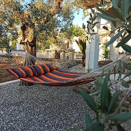 Villa Su Monte Abele
