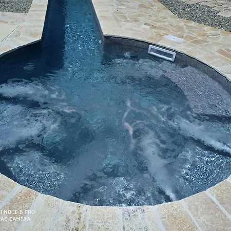 ヴィラ Su Monte Abele セルヴァ・ディ・ファザーノ